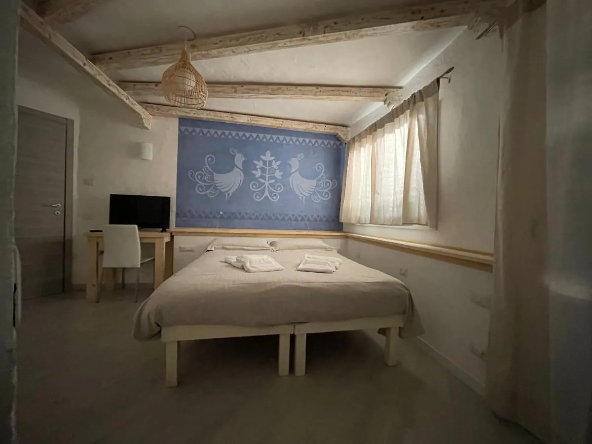 ***  オルビア Domus De Diana Bed & Breakfast イタリア