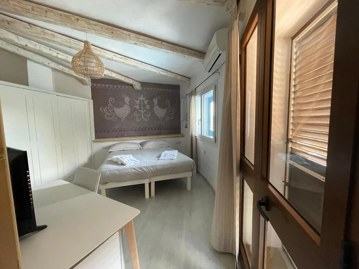 オルビア Domus De Diana Bed & Breakfast 3*,  イタリア